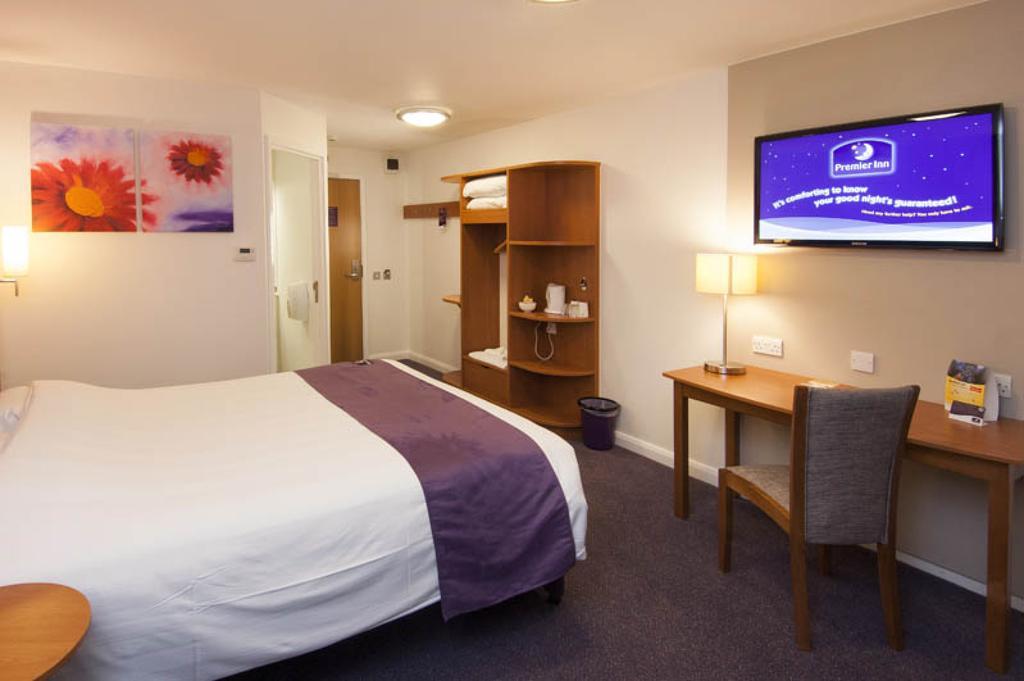 Premier Inn Plymouth City Centre - Sutton Harbour Exterior foto